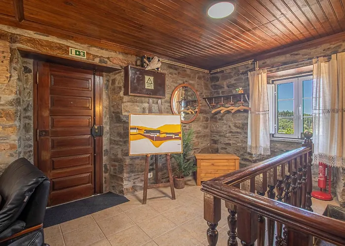 Alojamento de Acomodação e Pequeno-almoço Quinta Penedo Antas 3*